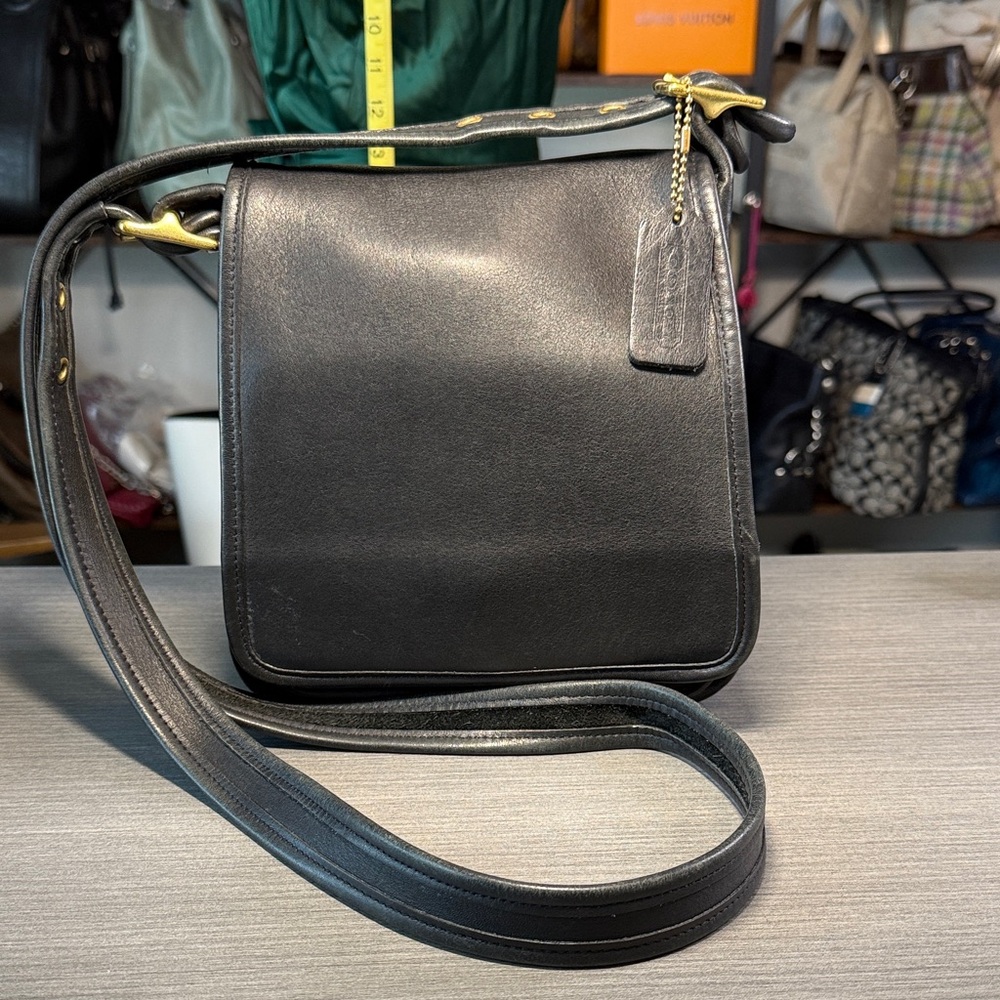 Vintage COACH J9Z-9145 Legacy Studio Flap Leather Purse Cross Body Bag